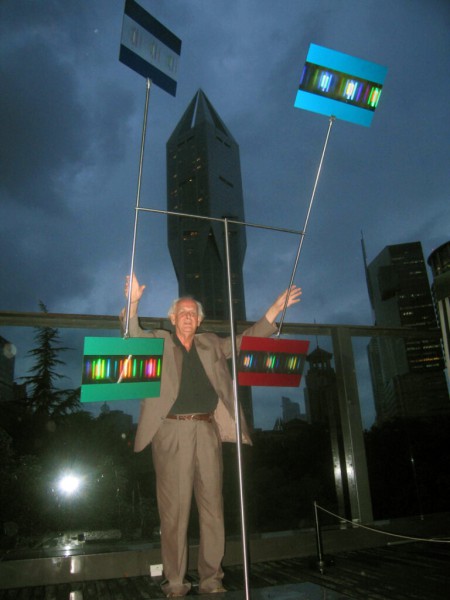 Mobiles 15 <strong>Navigator, 2006</strong><br> 360 x 320 cm, MoCA Shanghai